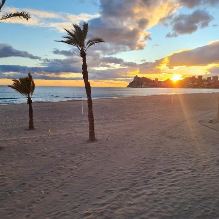 Sunny Morning Of Costa Blanca - Sunset Waves Benidorm Appartement Buitenkant foto