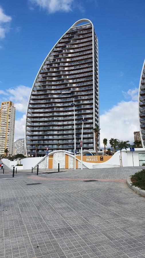 Sunny Morning Of Costa Blanca - Sunset Waves Benidorm Appartement Buitenkant foto